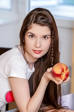 Donita Shows Off Her Toned Ass In Doggy Style On The Chair