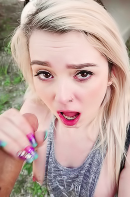 Blonde Teen Fucks For Ride